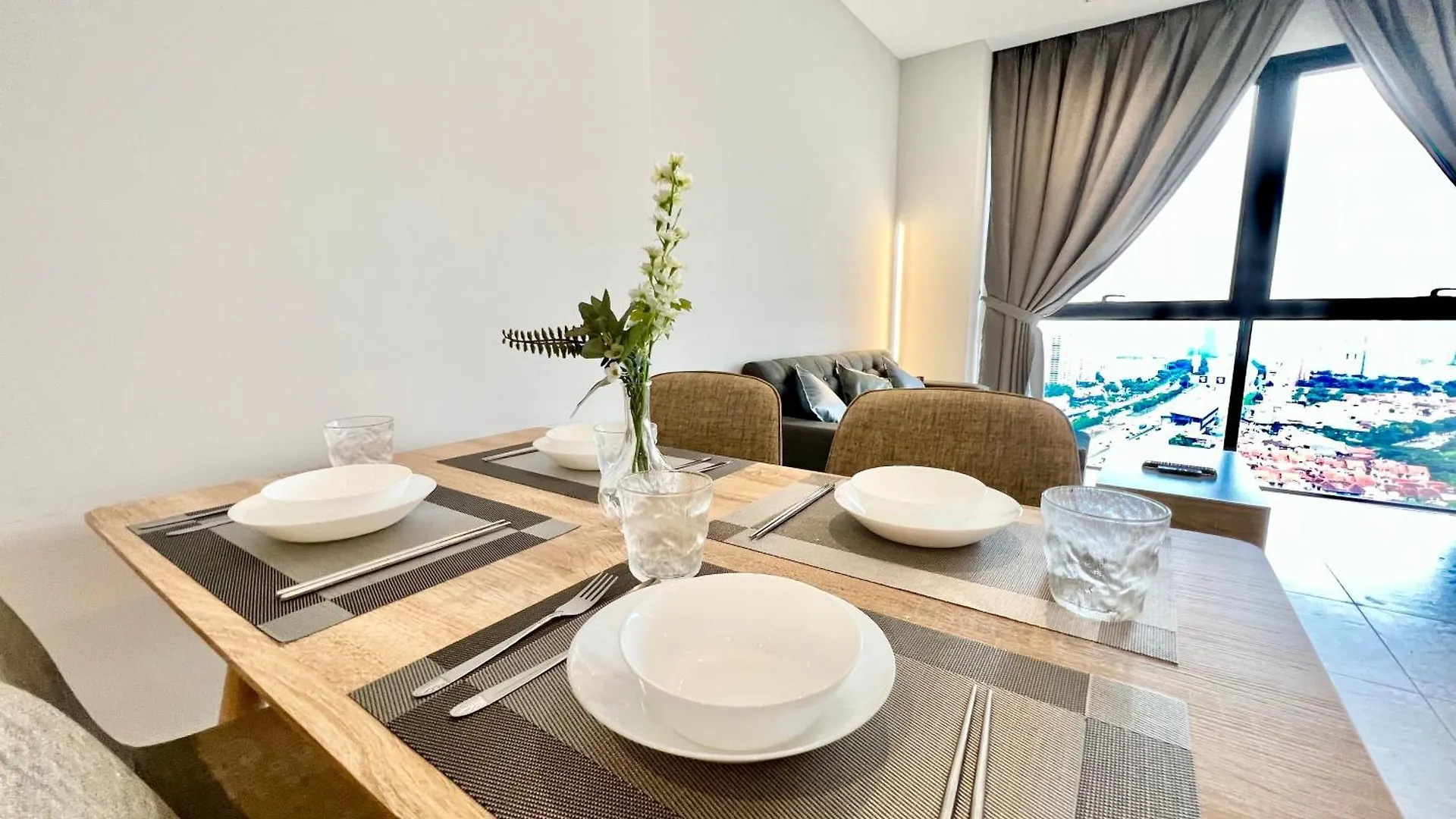 La 1-10 Pax Cozy Home Tropicana 3Rooms 4Qbeds Wifi&Tv ペタリンジャヤ アパート