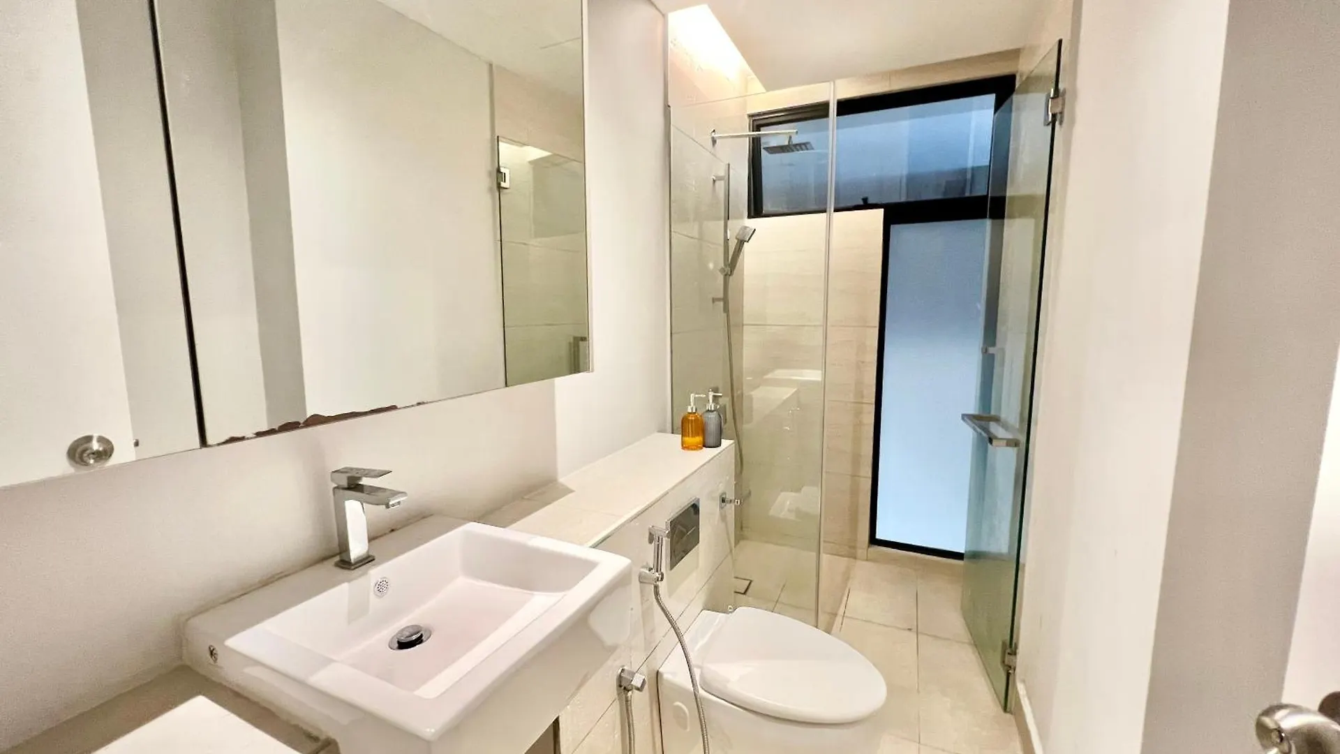 La 1-10 Pax Cozy Home Tropicana 3Rooms 4Qbeds Wifi&Tv Petaling Jaya Malaysia